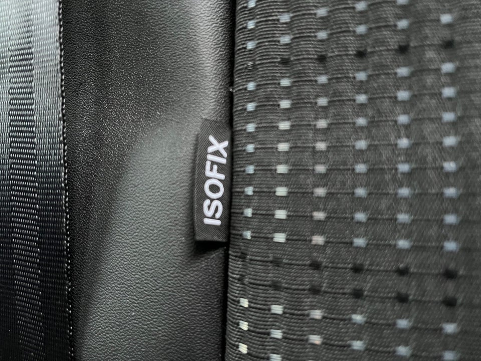 Peugeot 2008 1,2 PureTech 110 Prestige Sky 5d