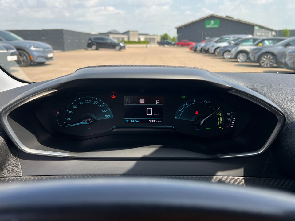 Peugeot e-208 50 Allure Pack 5d