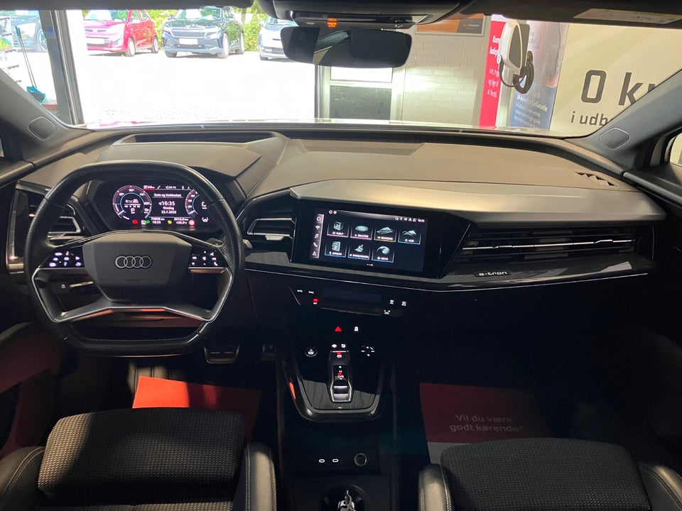 Audi Q4 e-tron 40 S-line 5d