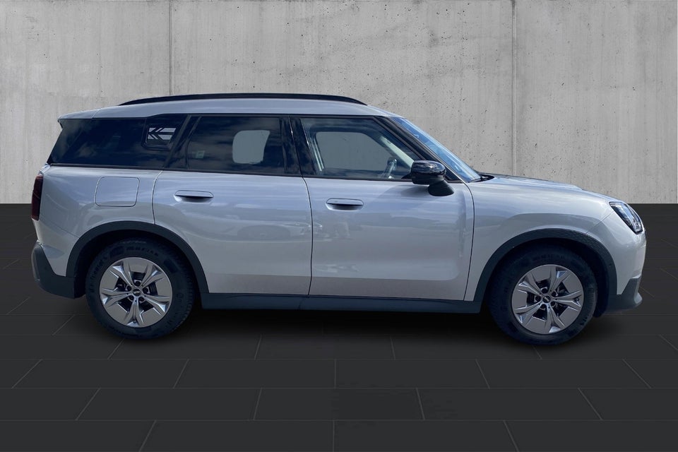 MINI Countryman E Classic Trim M 5d