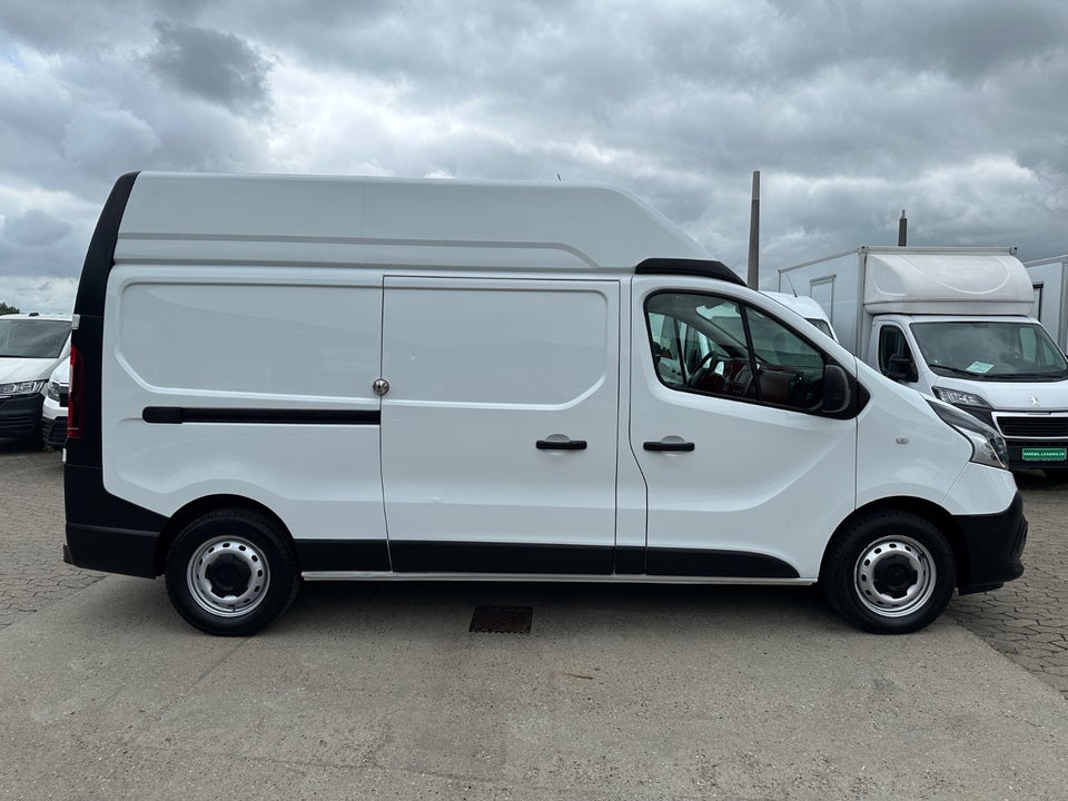 Renault Trafic T29 2,0 dCi 145 L2H2