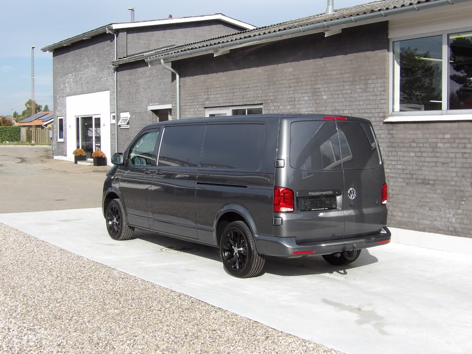 VW Transporter 2,0 TDi 204 Kassevogn DSG lang