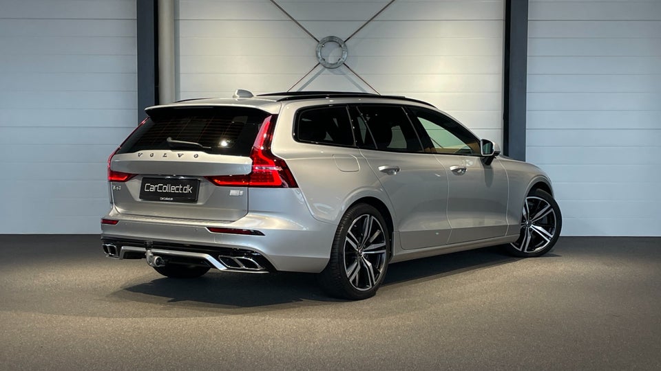 Volvo V60 2,0 T8 ReCharge R-Design aut. AWD 5d