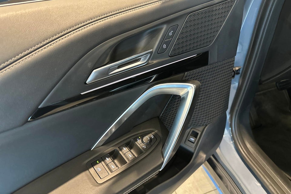 BMW iX1 xDrive30 X-Line 5d