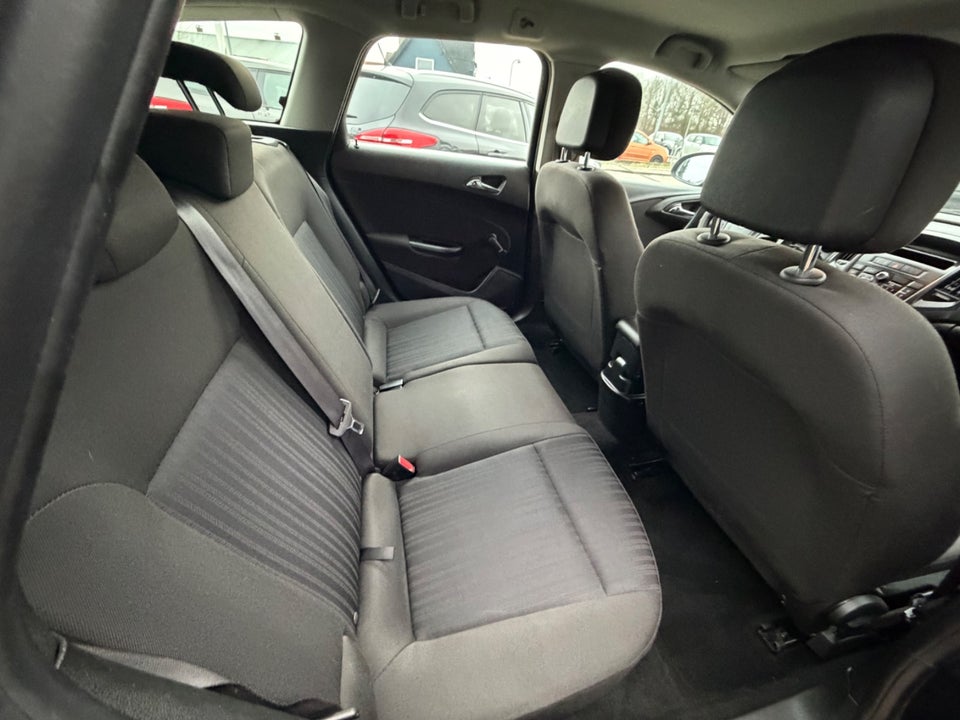 Opel Astra 1,4 T 140 Sport Sports Tourer 5d