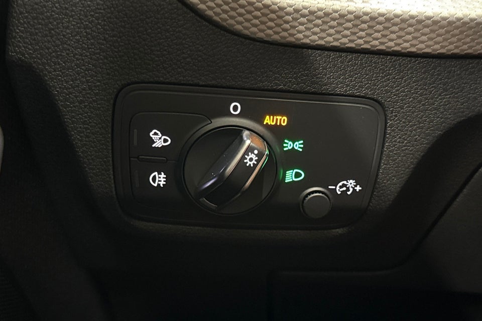 Audi Q2 35 TFSi S-line S-tr. 5d