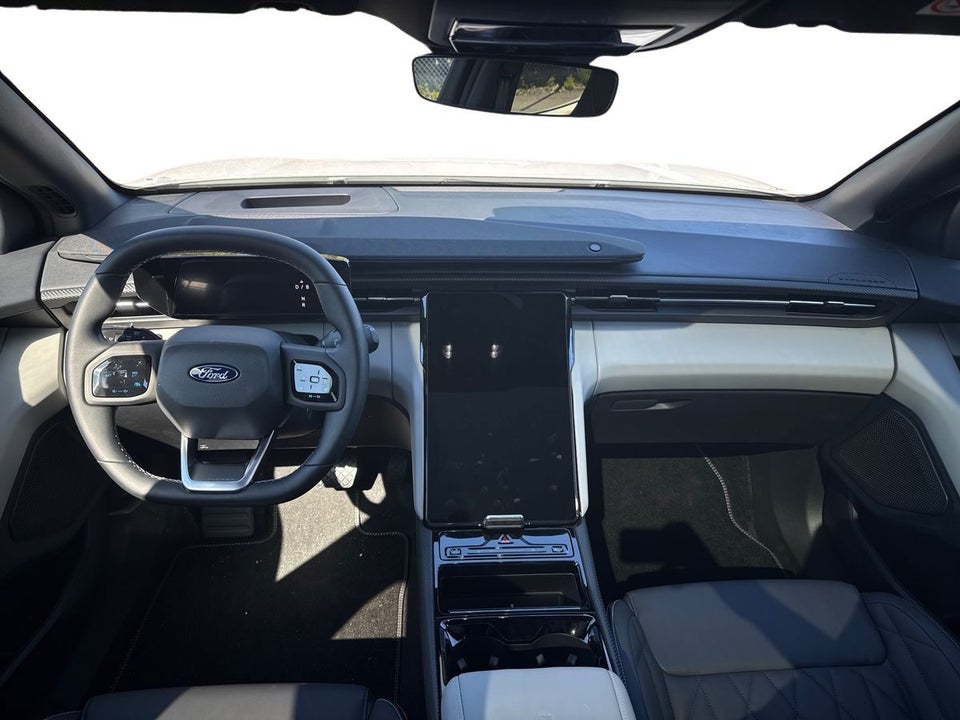 Ford Explorer 77 Premium Extended Range 5d