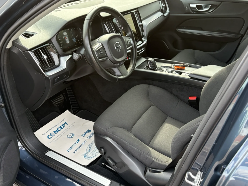 Volvo V60 2,0 B4 197 Momentum aut. 5d