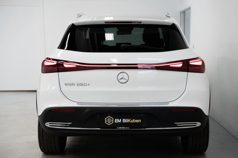 Mercedes EQA250+ Progressive 5d