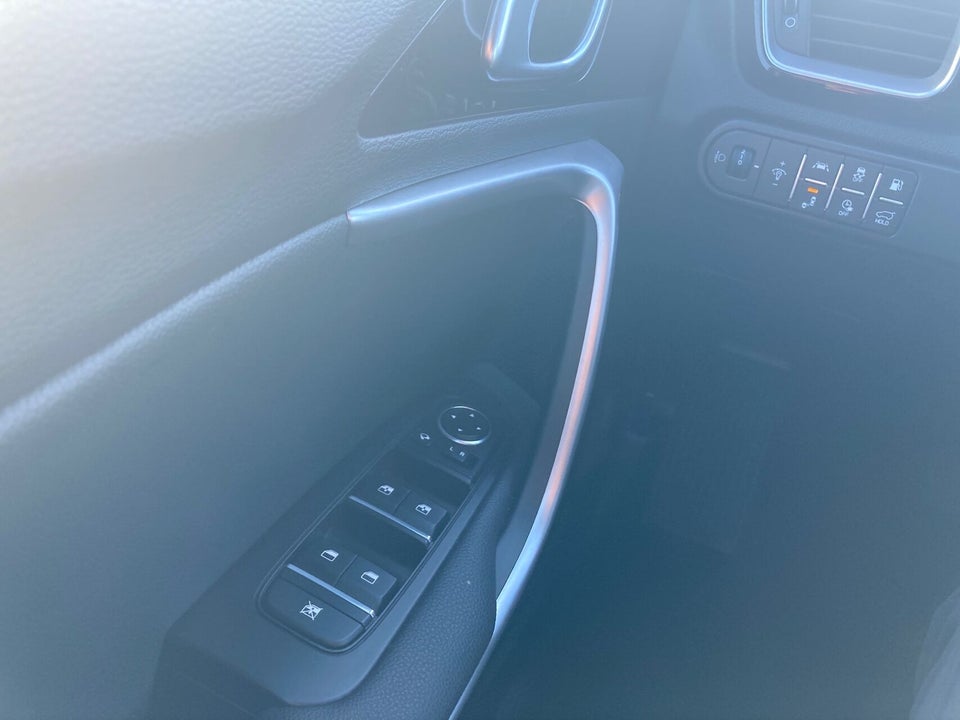 Kia Ceed 1,6 PHEV Upgrade Intro SW DCT 5d