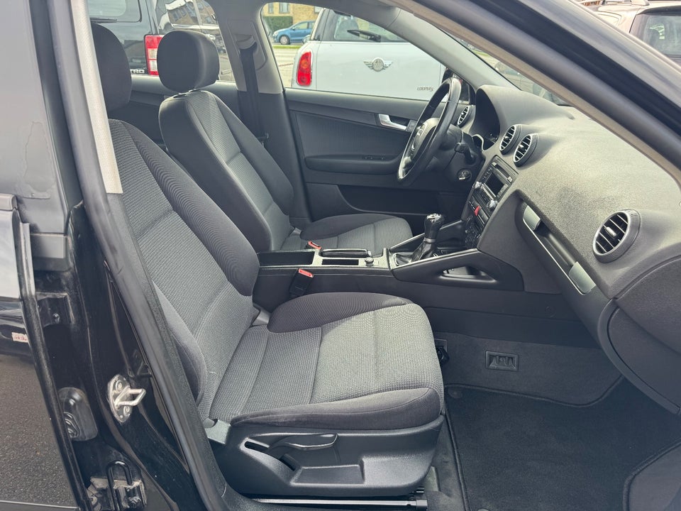 Audi A3 1,4 TFSi Ambiente Sportback 5d