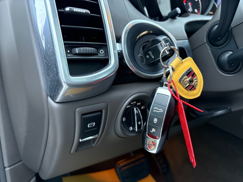 Porsche Cayenne 3,0 D Tiptr. 5d