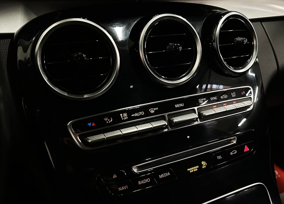 Mercedes C220 d 2,2 AMG Line aut. 4d