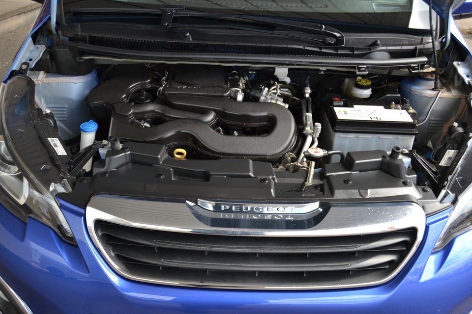 Peugeot 108 1,0 e-VTi 72 Allure+ 5d