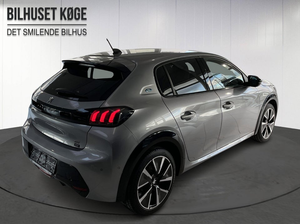 Peugeot e-208 50 GT 5d