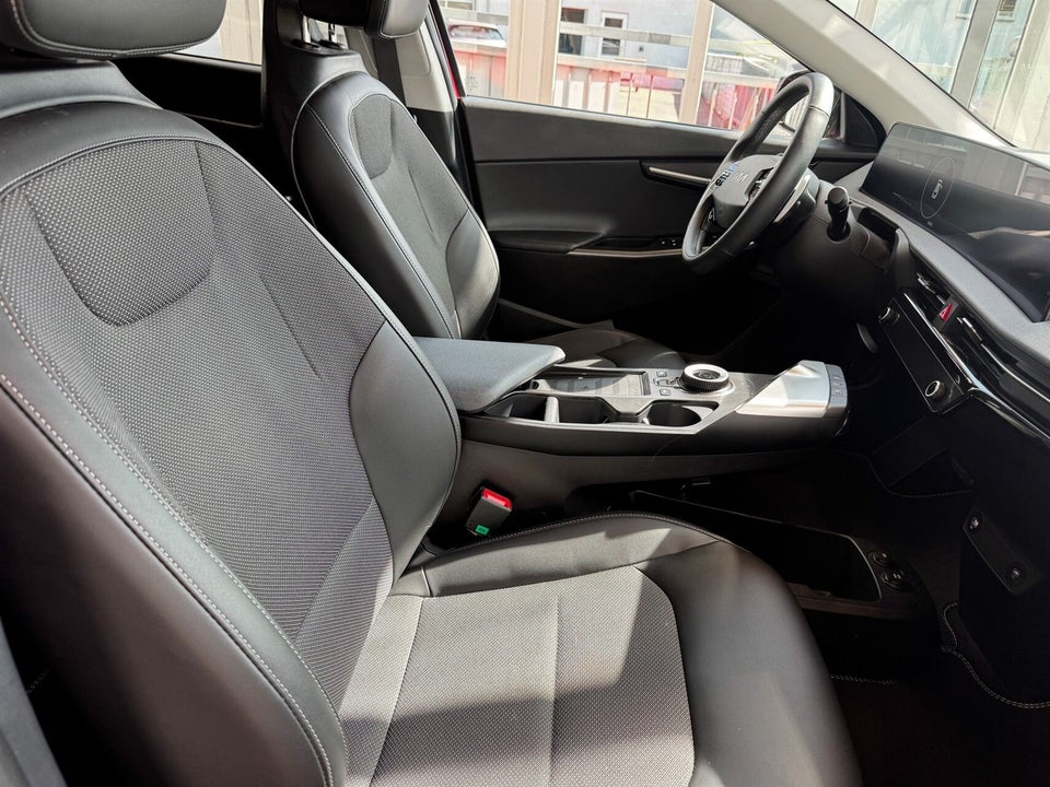 Kia EV6 77 Long Range 5d