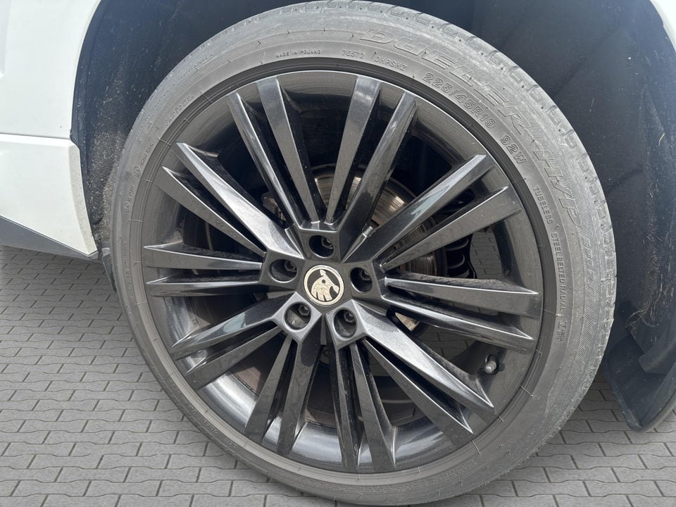 Skoda Karoq 2,0 TSi 190 Sportline DSG 4x4 5d