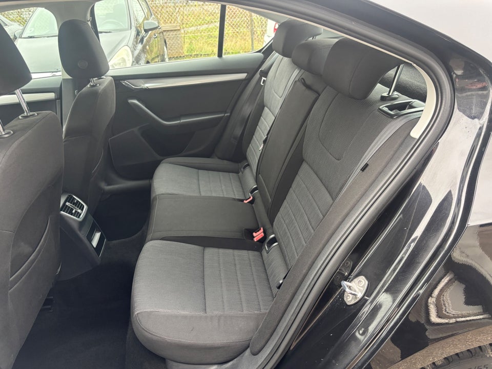 Skoda Octavia 1,2 TSi 105 Elegance 5d