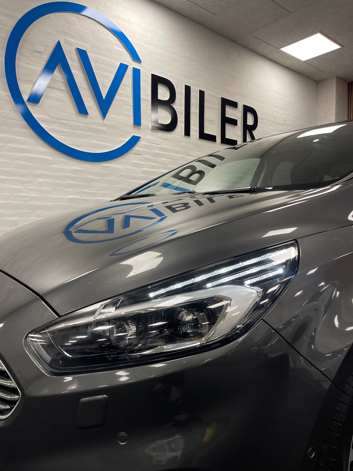 Ford S-MAX 2,0 EcoBlue Titanium aut. 5d