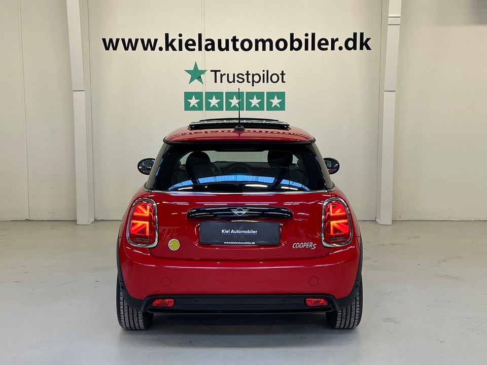 MINI Cooper SE Classic Trim 3d