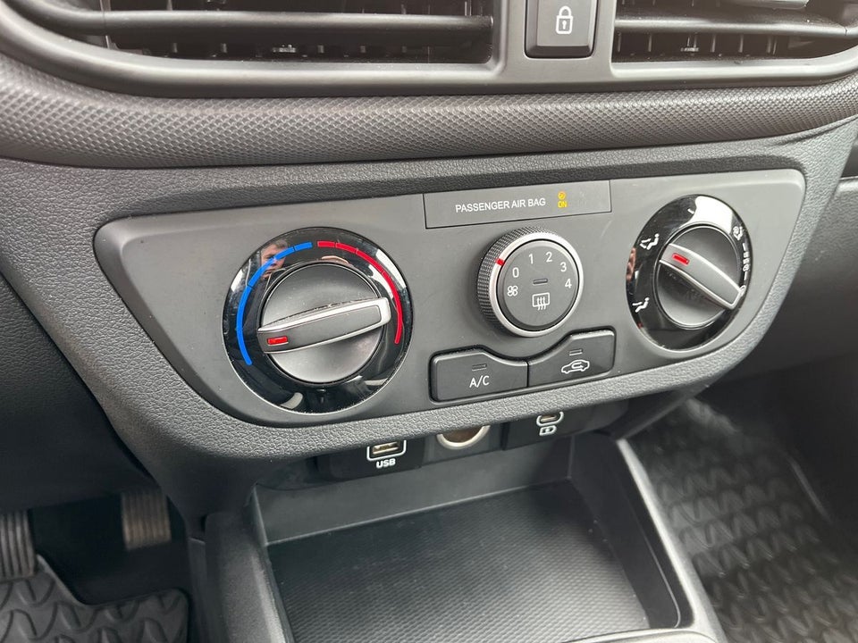 Hyundai i10 1,0 MPi Essential 5d