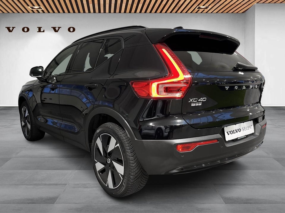 Volvo XC40 ReCharge Extended Range Plus 5d