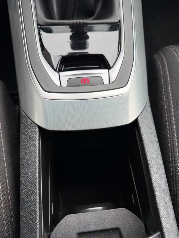 Peugeot 308 1,2 e-THP 130 Active SW 5d