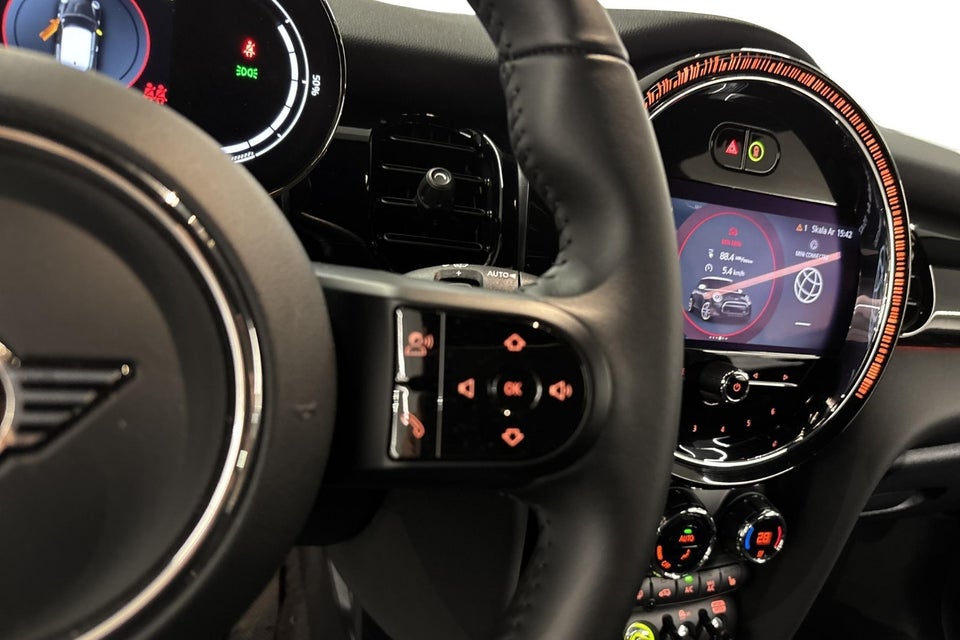 MINI Cooper SE Classic Trim 3d