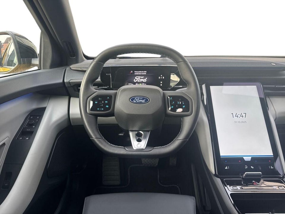 Ford Capri 82 Premium Extended Range 5d