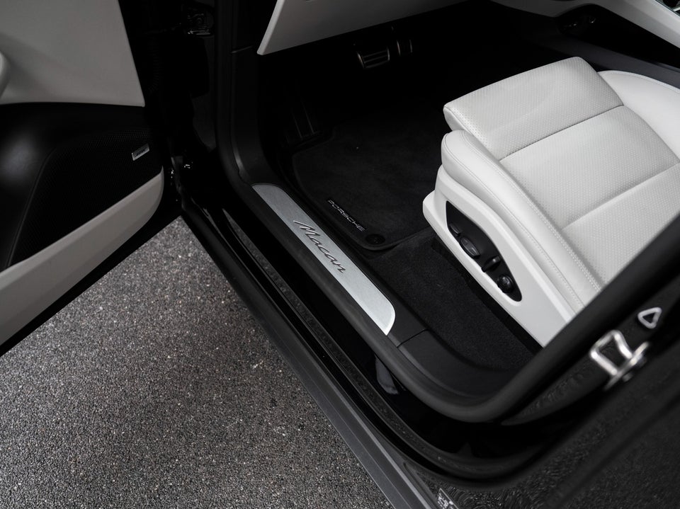 Porsche Macan 5d