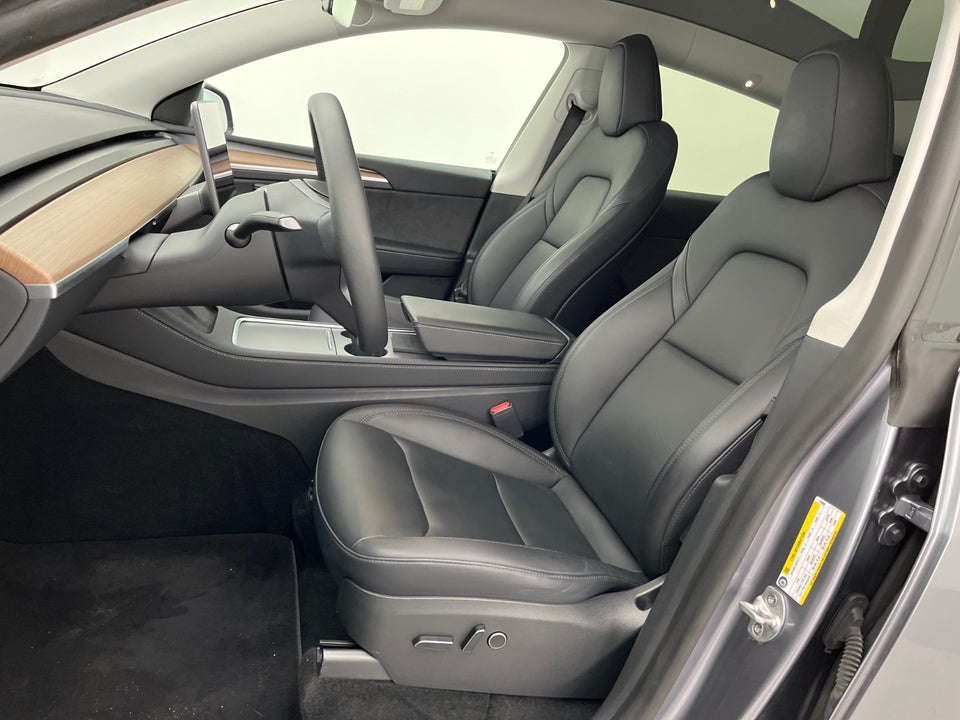 Tesla Model Y Long Range AWD 5d