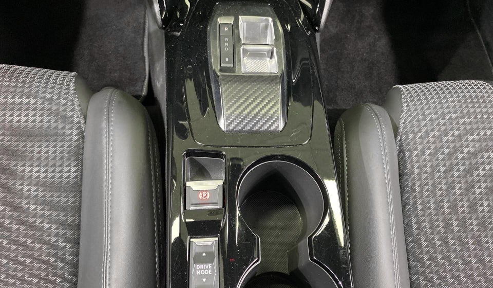 Peugeot e-208 50 GT 5d
