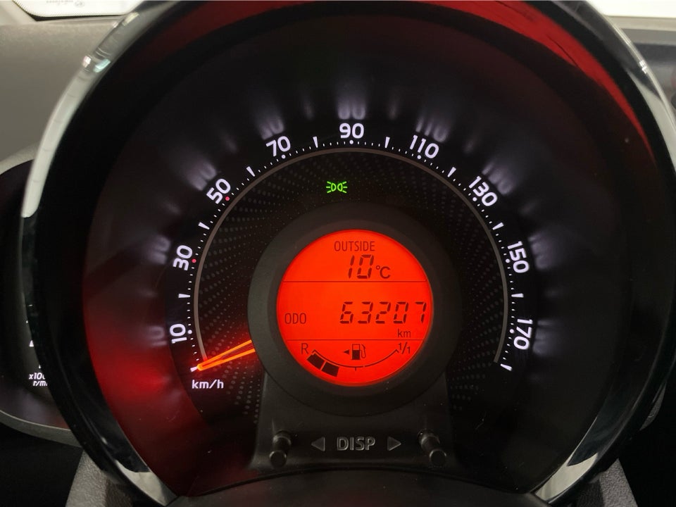 Toyota Aygo 1,0 VVT-i x-sky 5d