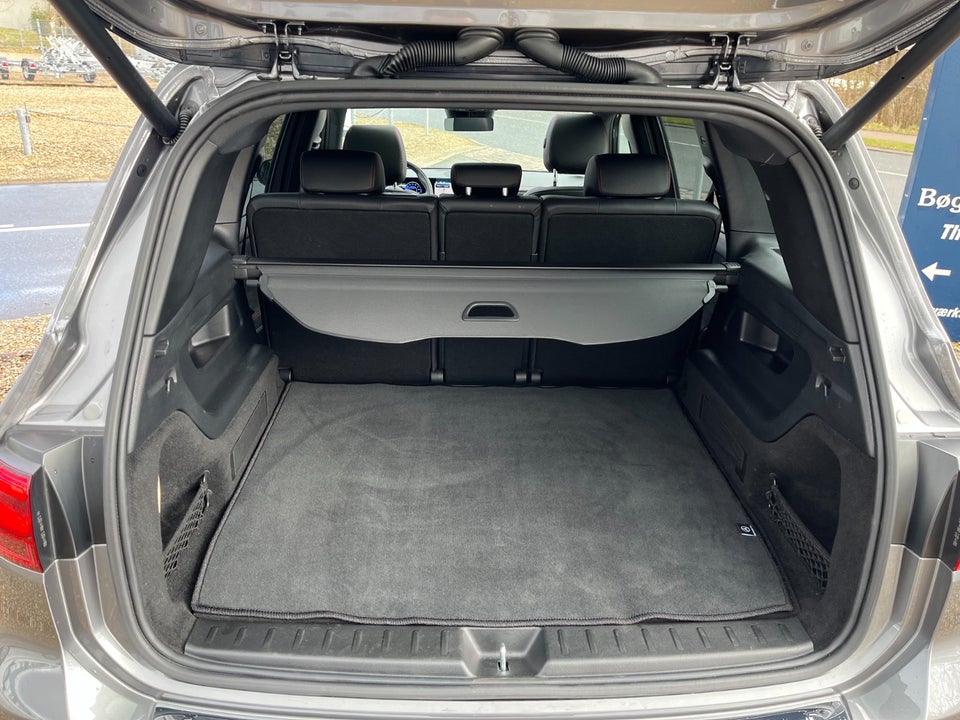 Mercedes EQB250+ AMG Line Advance Plus 5d