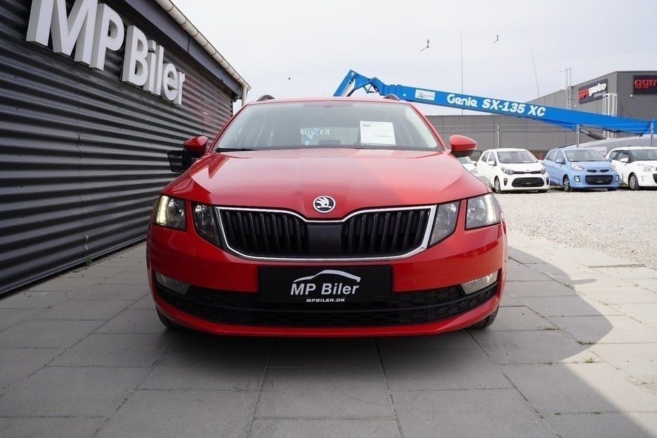 Skoda Octavia 1,6 TDi 115 Ambition Combi DSG 5d