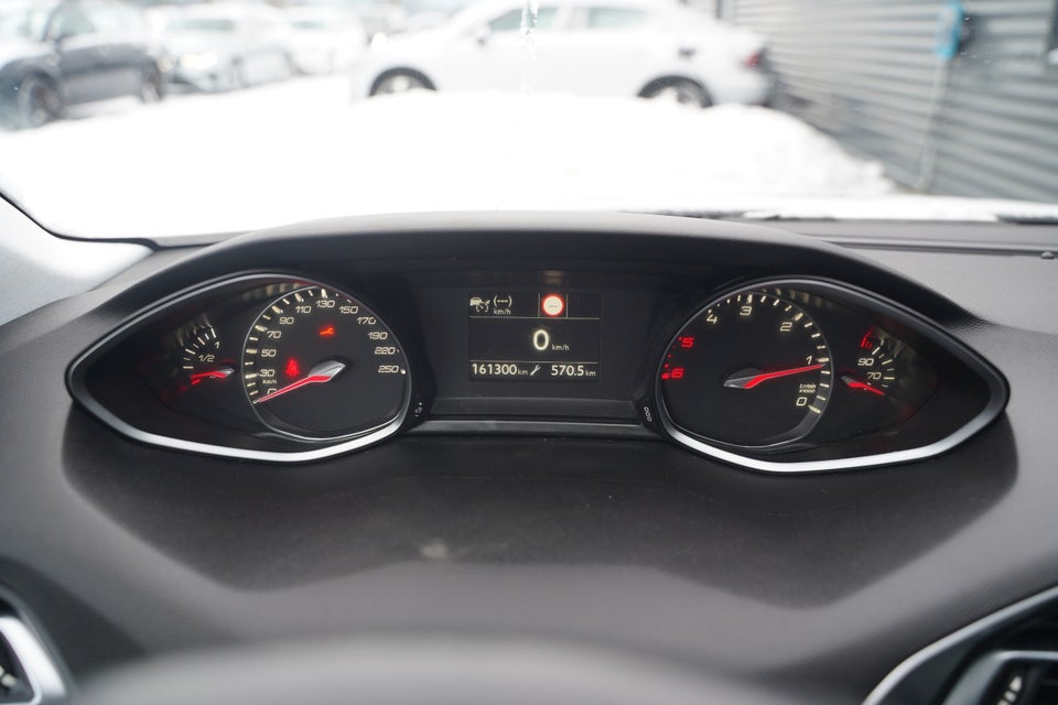 Peugeot 308 1,5 BlueHDi 130 Allure Sky SW 5d