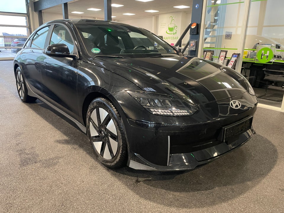 Hyundai Ioniq 6 53 Essential 4d