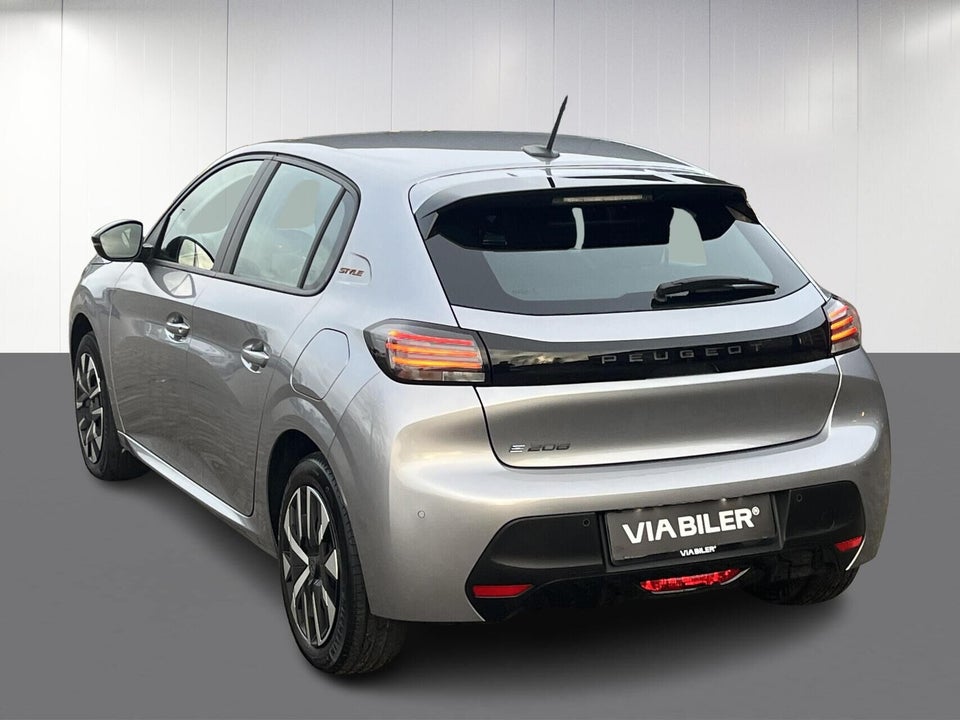 Peugeot e-208 50 Style 5d