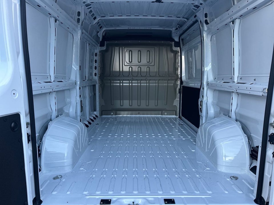 Citroën Jumper 35 2,2 BlueHDi 140 L2H2 MasterLine EAT8