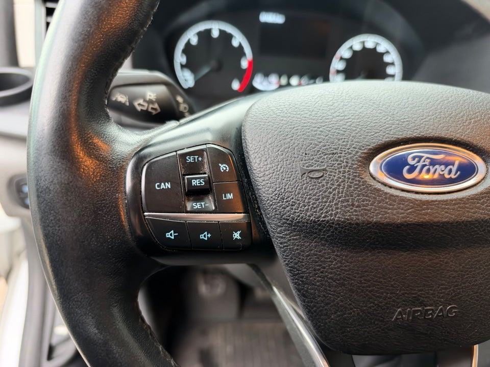 Ford Transit Custom 300 L2 2,0 TDCi 130 Trend