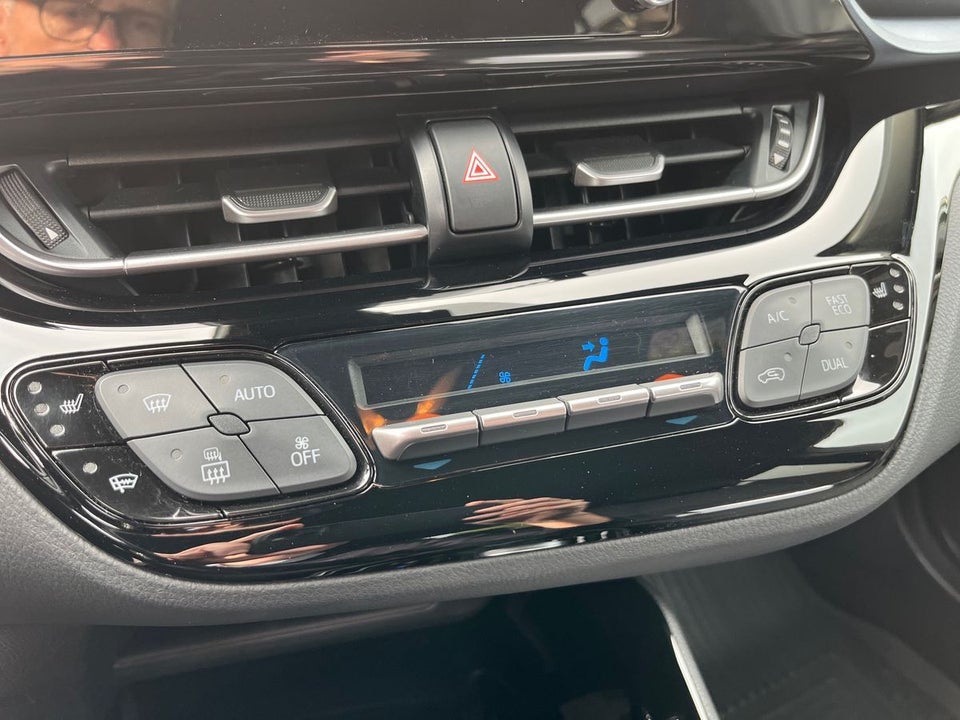 Toyota C-HR 2,0 Hybrid C-LUB Premium CVT 5d