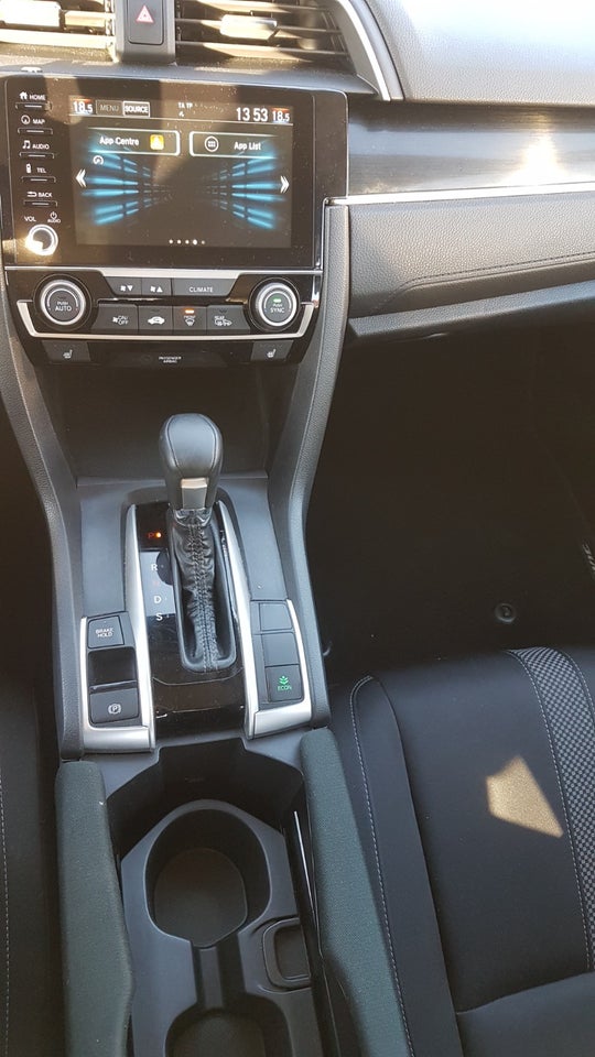 Honda Civic 1,5 VTEC Turbo Elegance CVT 4d