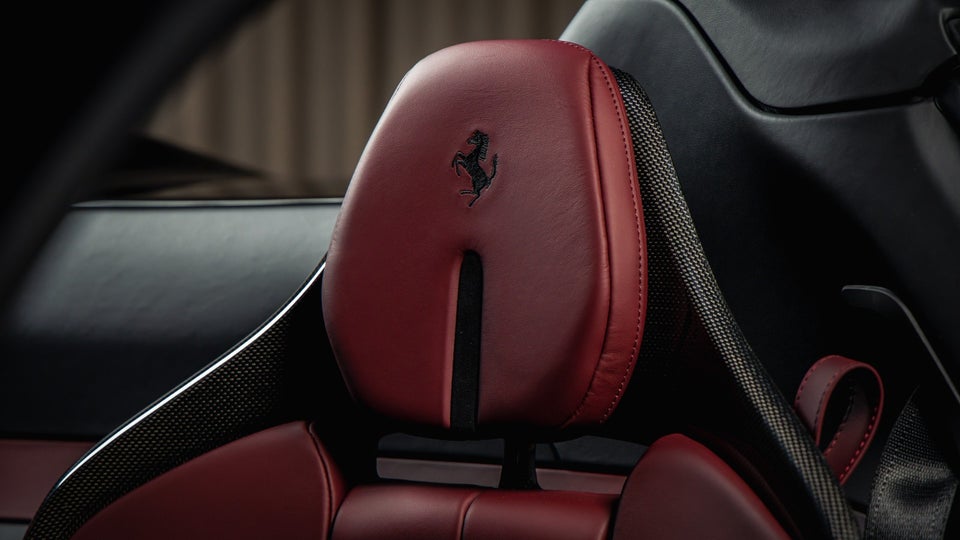 Ferrari SF90 Spider 4,0 DCT 2d