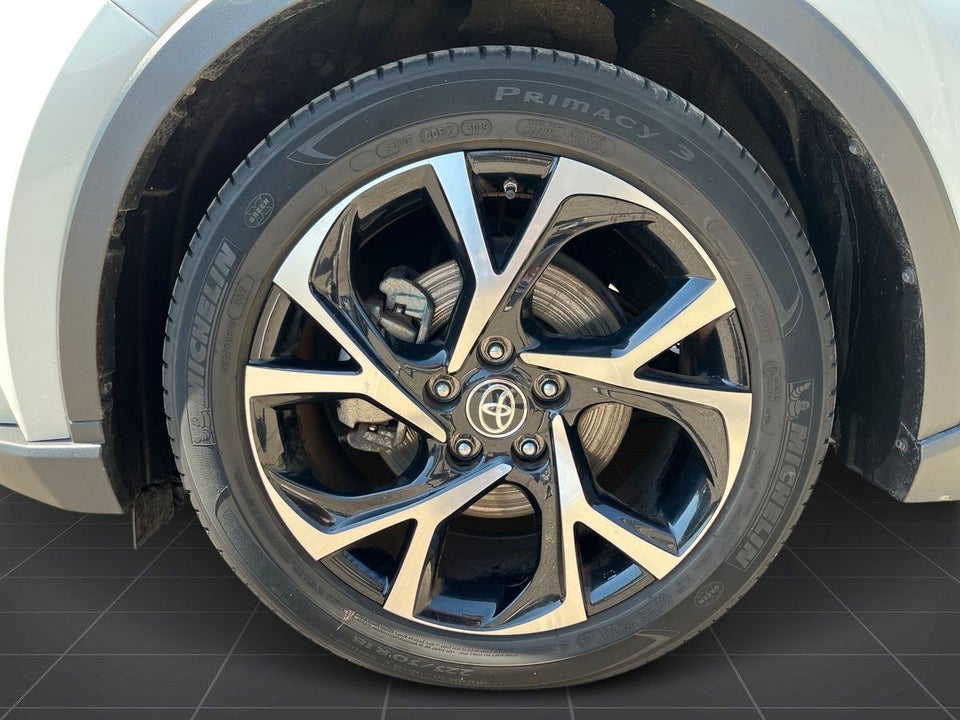 Toyota C-HR 1,8 Hybrid C-LUB Premium CVT 5d