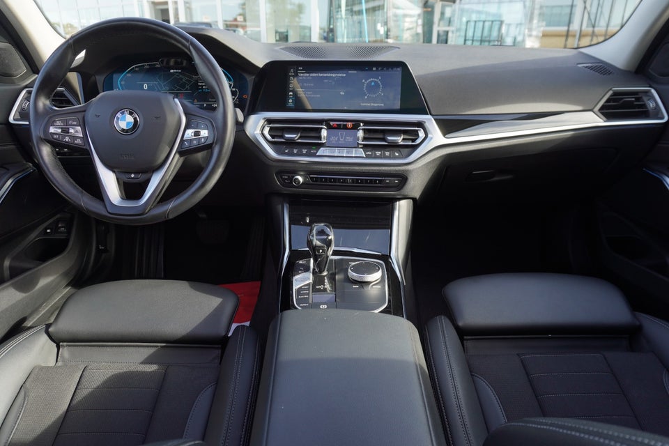 BMW 330e 2,0 Touring Sport Line aut. 5d