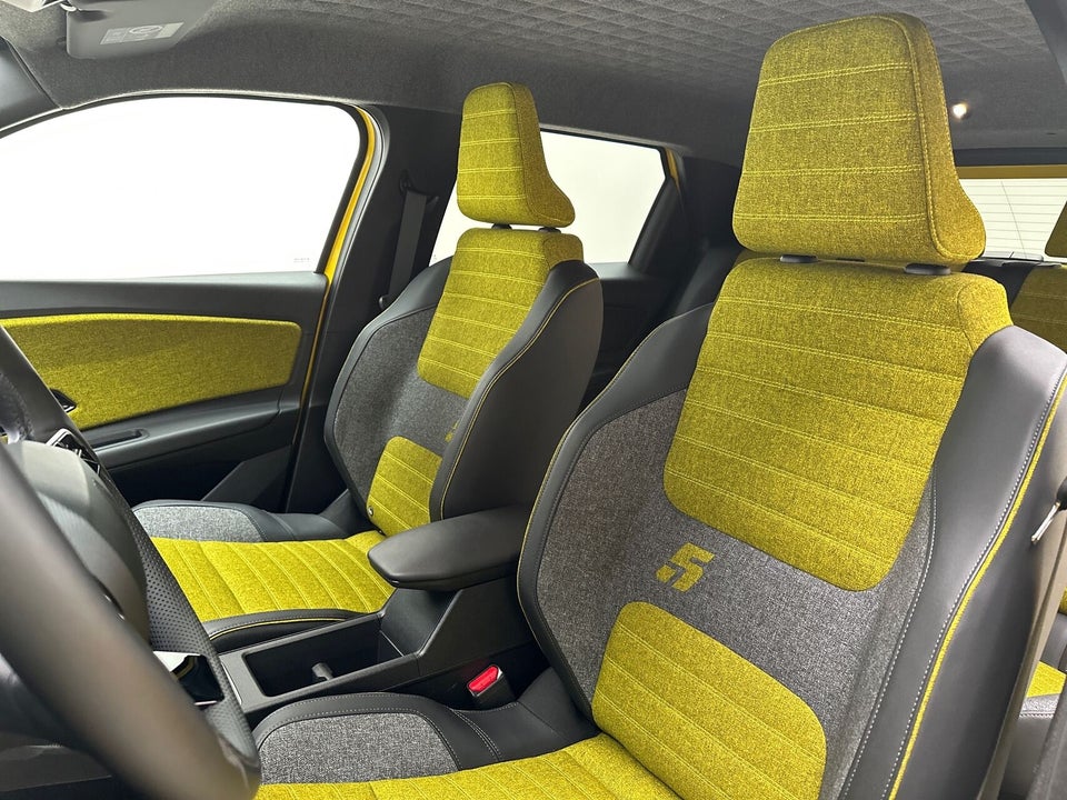 Renault 5 E-Tech 52 Iconic 5d