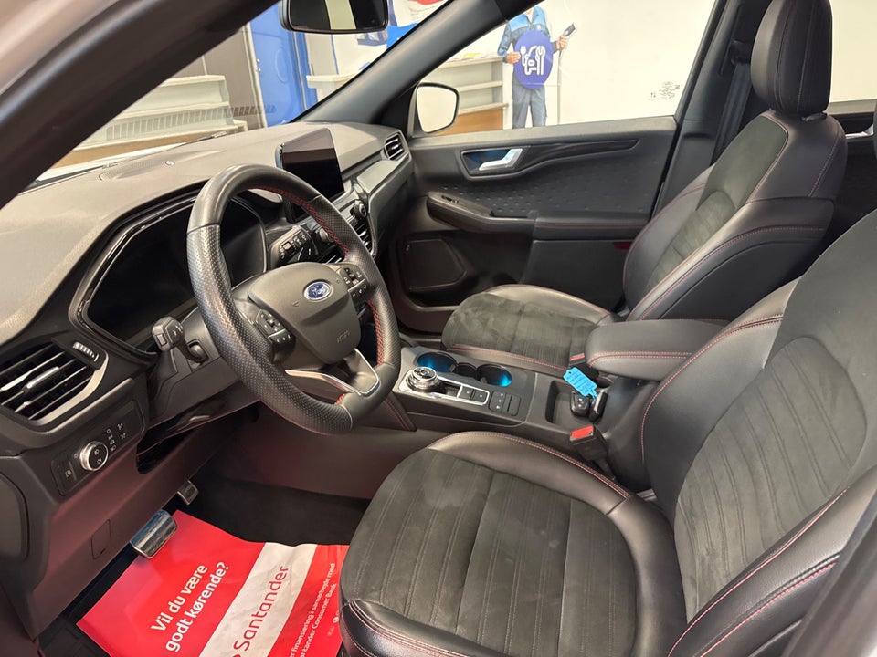 Ford Kuga 2,5 PHEV ST-Line X CVT 5d