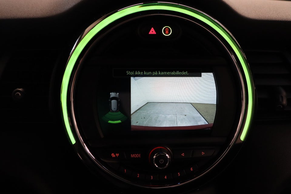 MINI Cooper SE Essential 3d