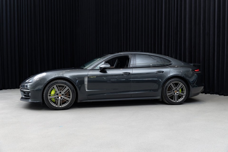 Porsche Panamera 4 2,9 E-Hybrid Platinum Edition PDK 5d