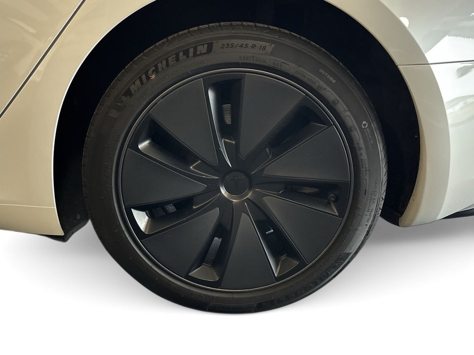 Tesla Model 3 RWD 4d